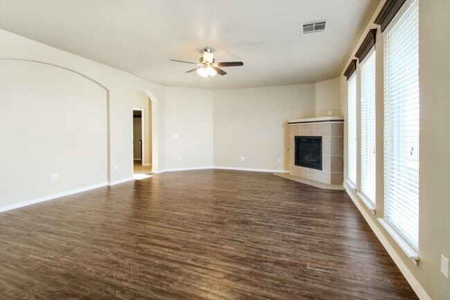 Building Photo - Great 4 bed, 2 bath, 2 car home in Edmond