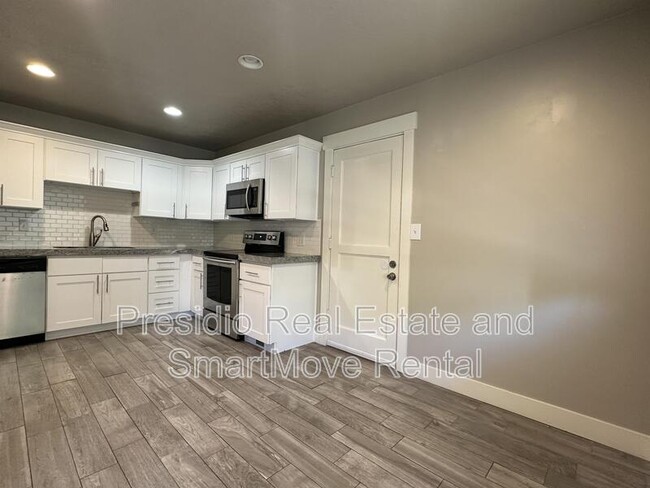 Foto del edificio - 2647 Jasper St