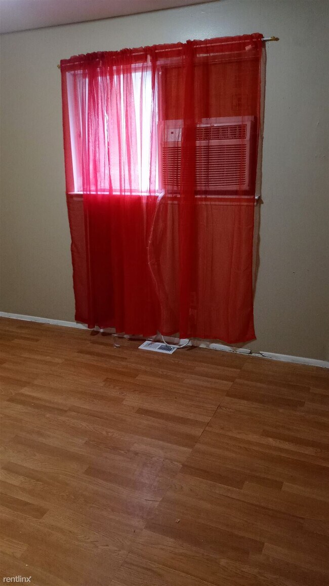 Foto del edificio - 4 br, 2 bath House - 16814 Wormer St