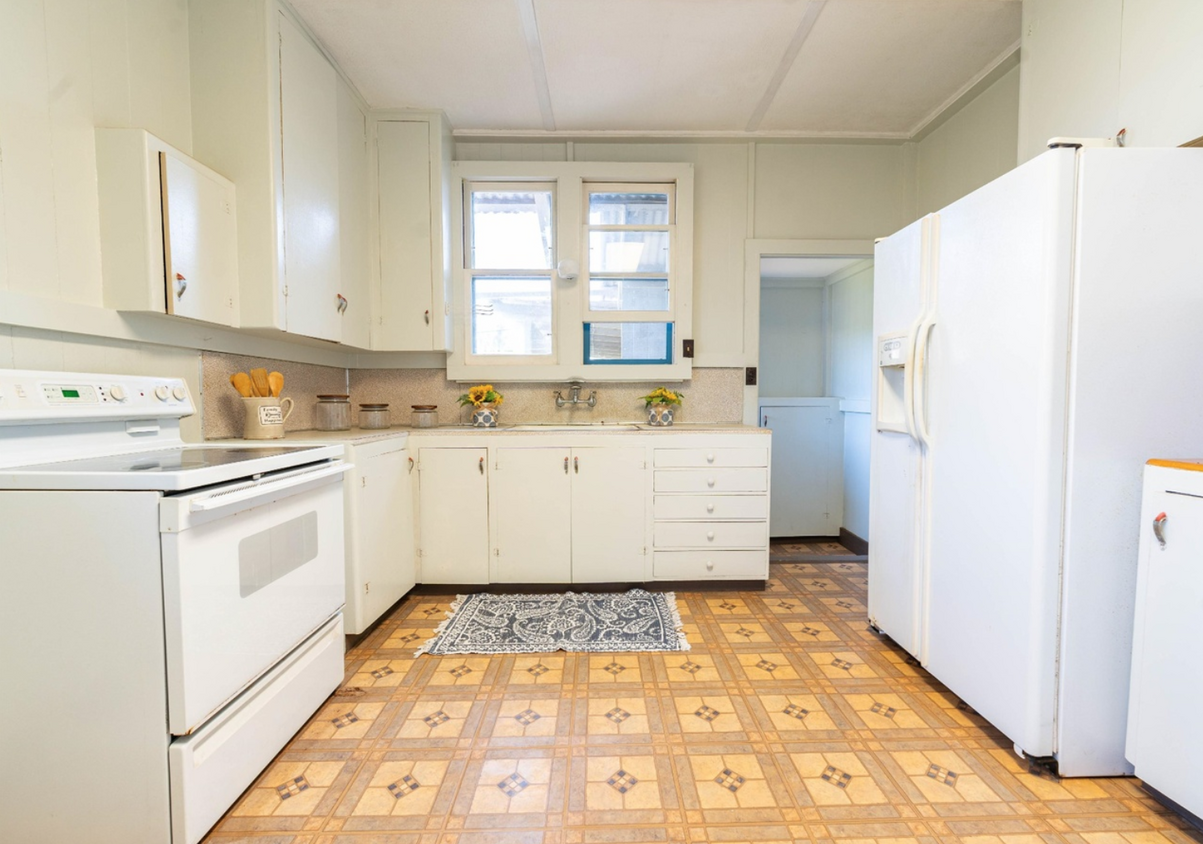 Building Photo - 33 Poni Pl
