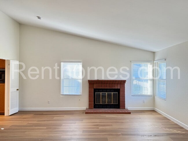 Building Photo - 10807 Woodstream Point