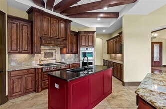 Building Photo - 1402 Isabella Ct