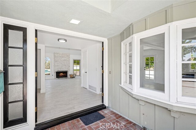 Building Photo - 24291 Los Serranos Dr