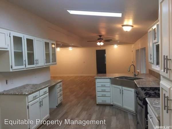 Primary Photo - 20630 Cedar View Dr