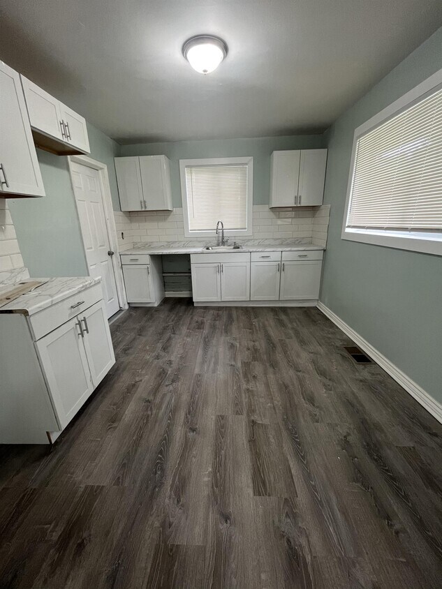 Foto principal - 11707 Fielding St