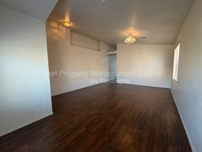 Foto del edificio - 7816 N 54th Ln