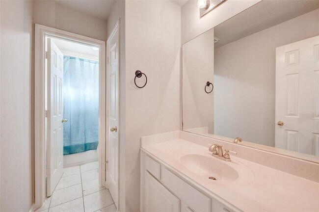 Foto del edificio - 16338 Mellow Oaks Ln