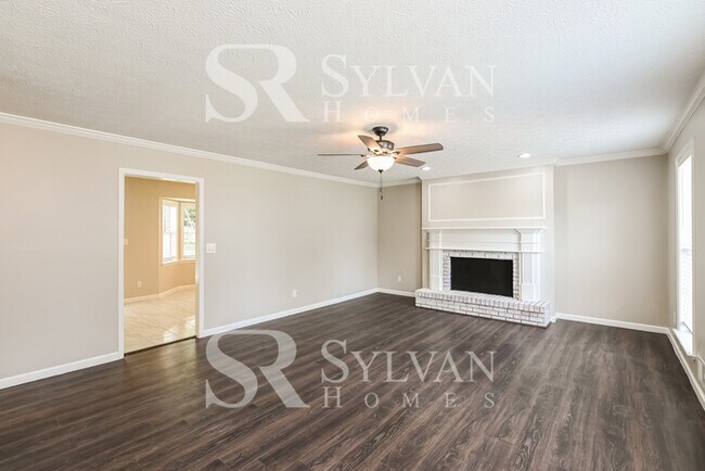 Foto del edificio - Prepare to fall in love with this 4 bedroom, 2.5 bathroom home