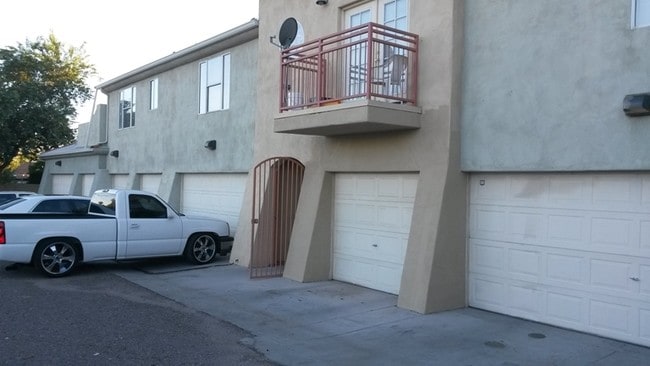 Building Photo - Desert Stone Condos