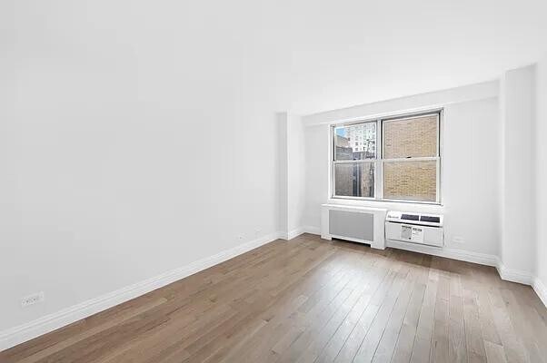 Foto del edificio - 250 W 88th St