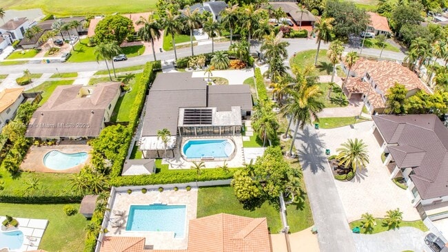 Foto del edificio - 7345 N Oakmont Dr