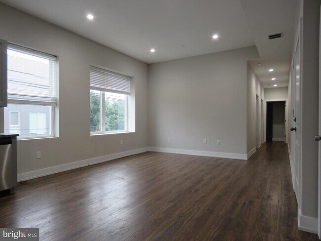 Foto del edificio - 3100-02 Spring Garden St