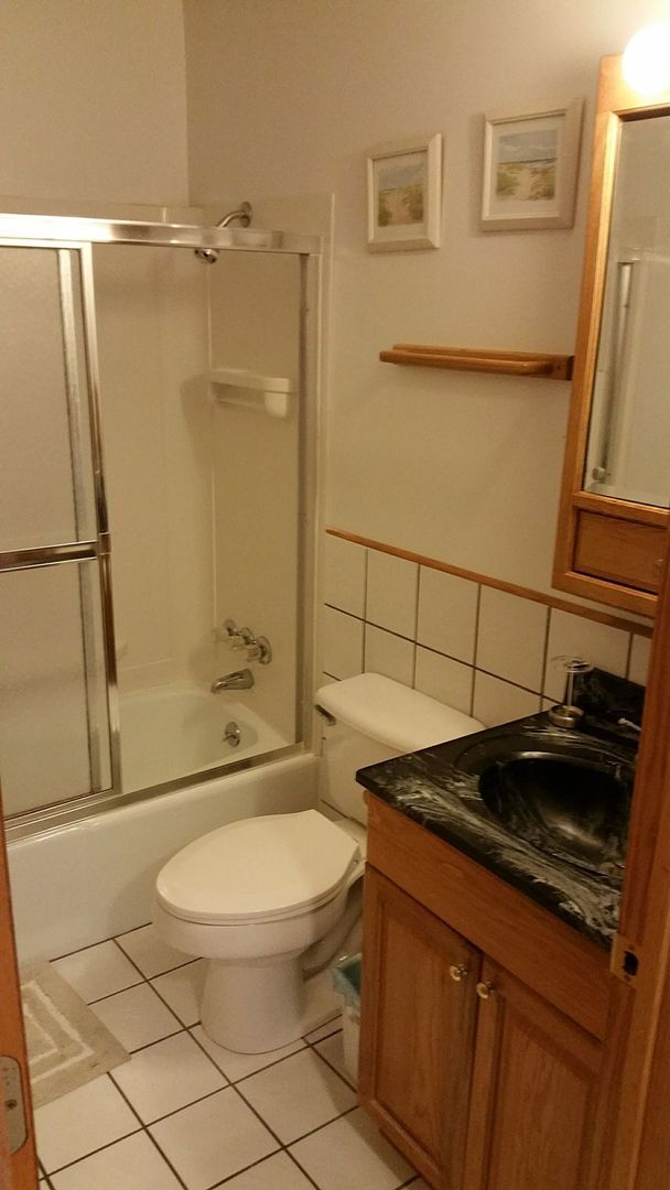 Foto del edificio - Partially Furnished 2-bedroom, 1 bathroom ...