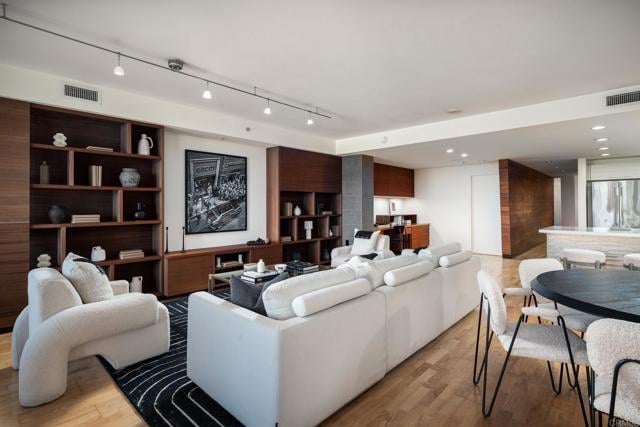 Foto del edificio - 1431 Pacific Hwy