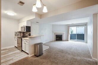 Building Photo - 4682 White Rock Cir