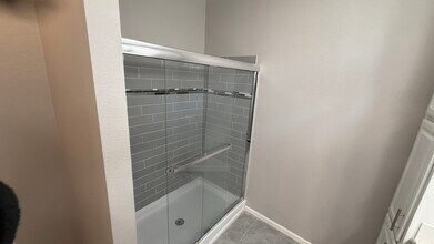 Building Photo - 503 BLUE GINGER Ln