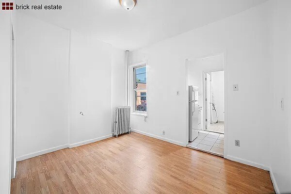 Building Photo - 183 4th Ave