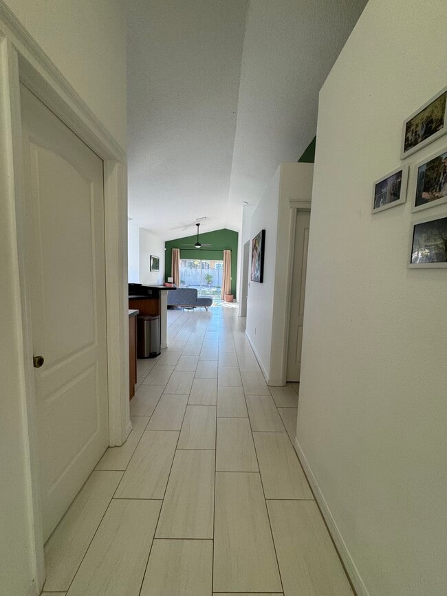 Foto del edificio - 7527 Oxford Garden Cir