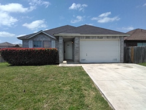 Building Photo - 8903 Dakota Run