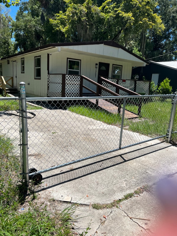Building Photo - 1307 Olive St