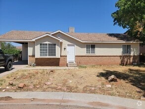 Building Photo - 1117 E Sage Vly Cir