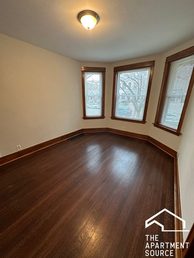 Foto del edificio - 2733 N Francisco Ave