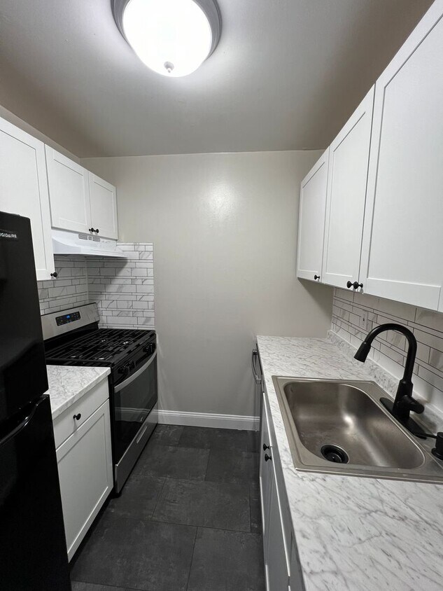 Primary Photo - Luxury 1 BD, 1 BA Apartment in Mt Joy!