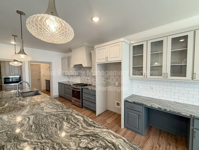 Foto del edificio - 5705 118th St