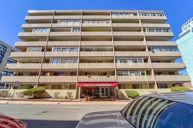 Building Photo - 1111 Ash St.