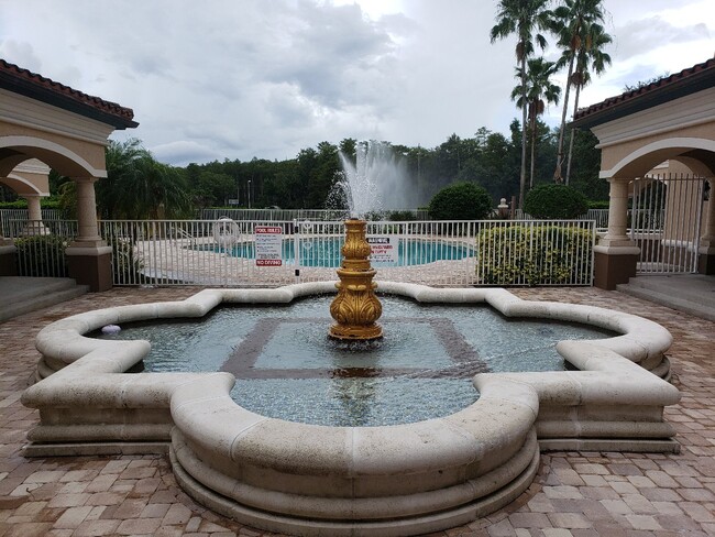 Foto del edificio - 14013 Fairway Island Dr