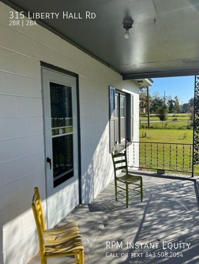 Building Photo - Newly Updated 2 Bedroom!