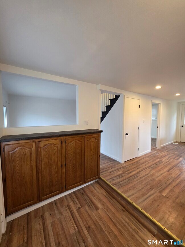 Foto del edificio - 784 Howe Ave