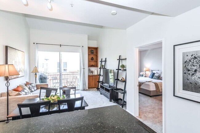 Building Photo - 4060 Glencoe Ave