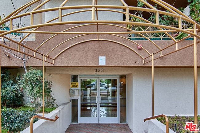 Building Photo - 333 Westminster Ave