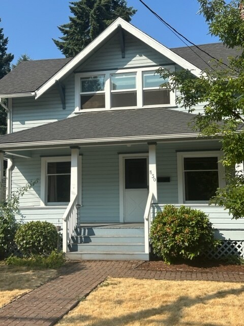Building Photo - 830 S Water St