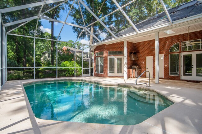 Building Photo - 4643 SW 105th Dr