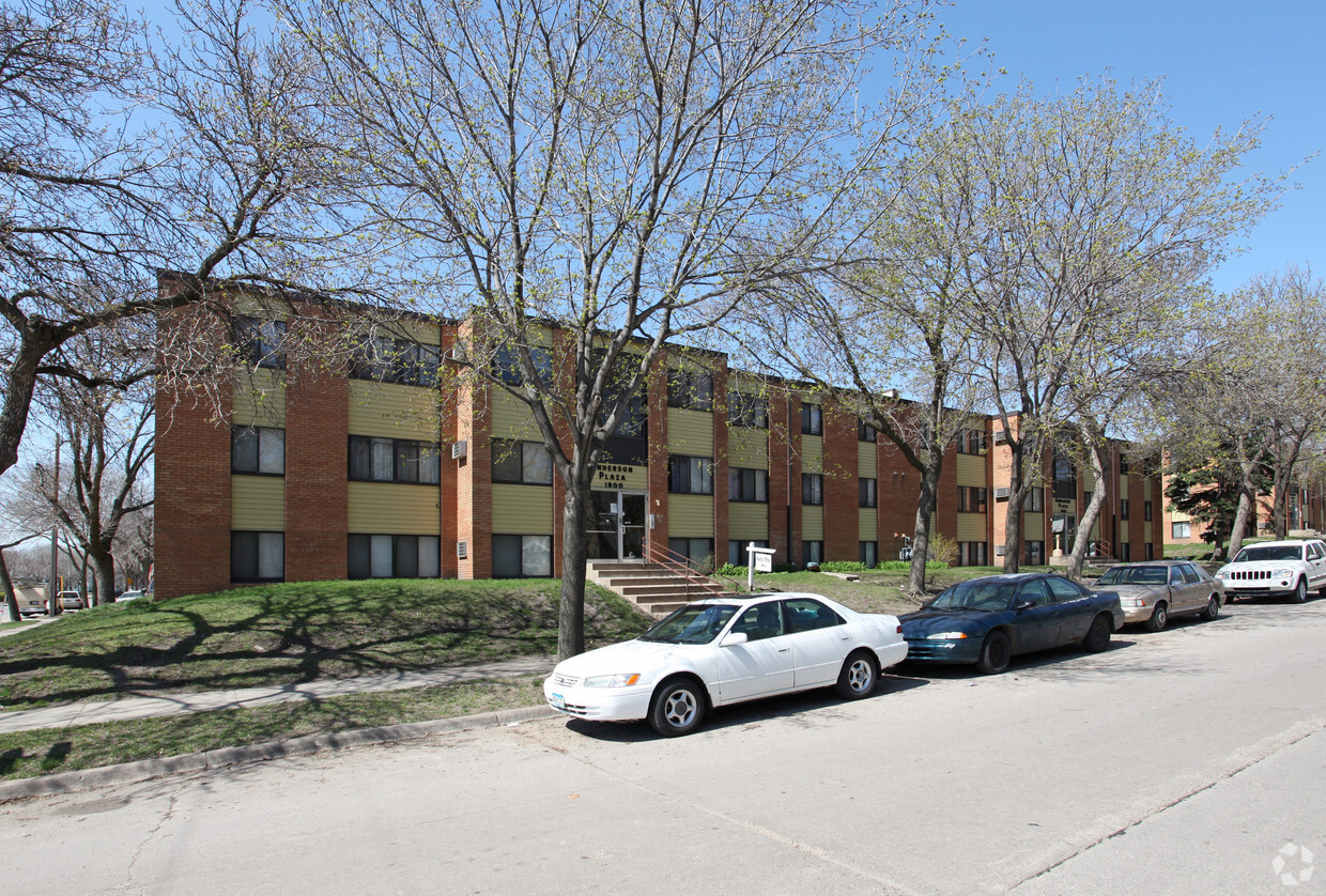 Building Photo - Anderson Plaza Apartments