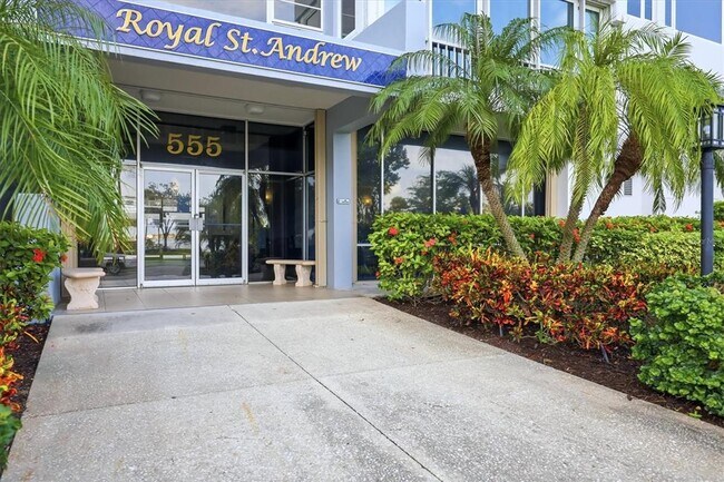 Foto del edificio - 555 S Gulfstream Ave