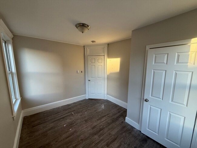 Photo - 139 Franklin St Apartment