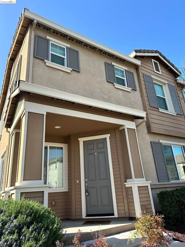 1060 Gridley Dr, Pittsburg, CA 94565 House Rental in Pittsburg, CA