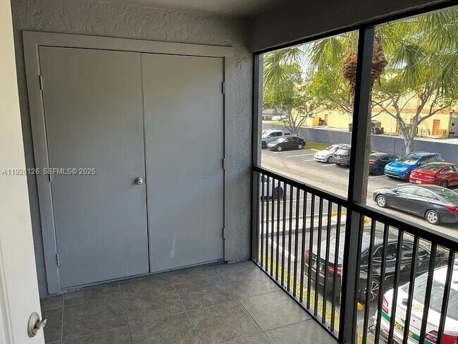 Foto del edificio - 10371 SW 150th Pl