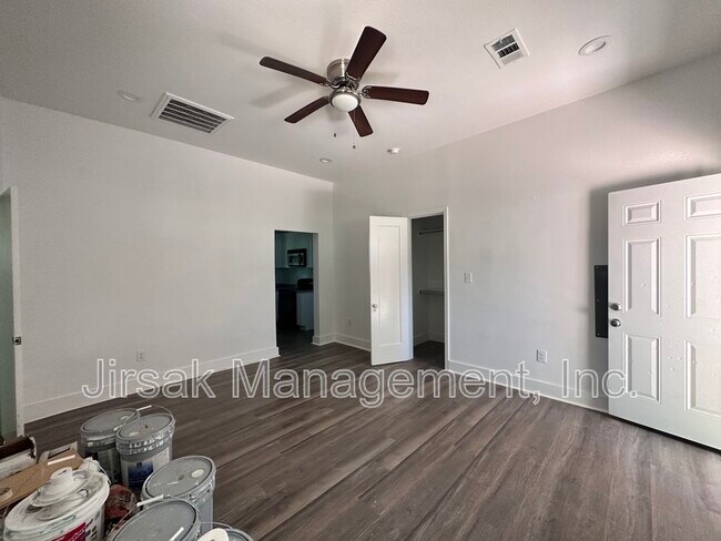 Foto del edificio - 102 7th St SW