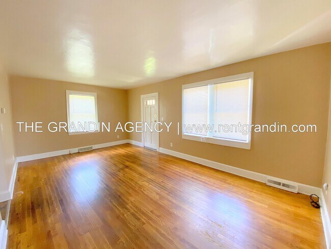 Foto del edificio - 1008 22nd St NW