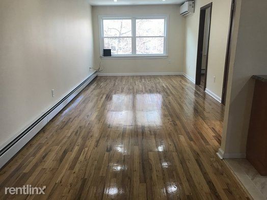 Foto del edificio - 9714 67th Ave