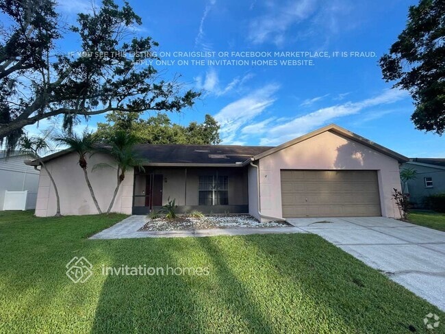 Building Photo - 12841 Tallowood Dr