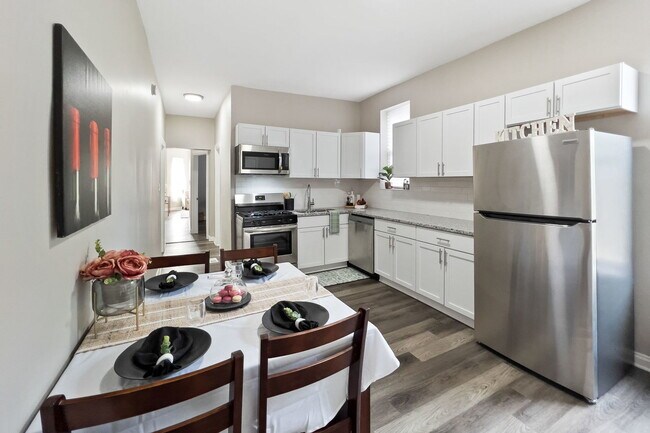 Foto del edificio - 715 N Harding Ave