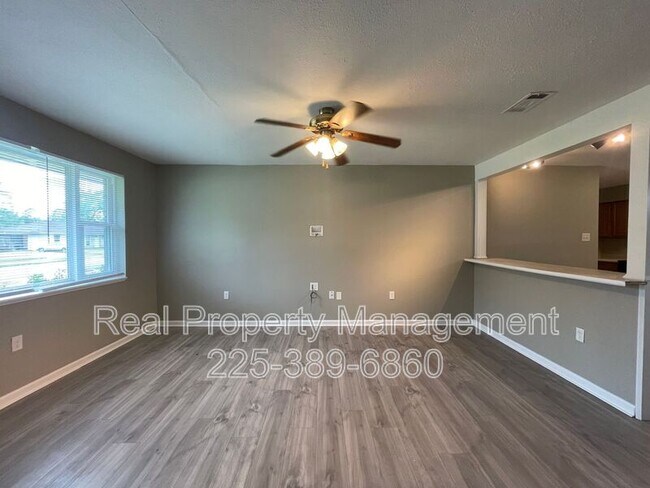 Photo - 14437 Locust St House