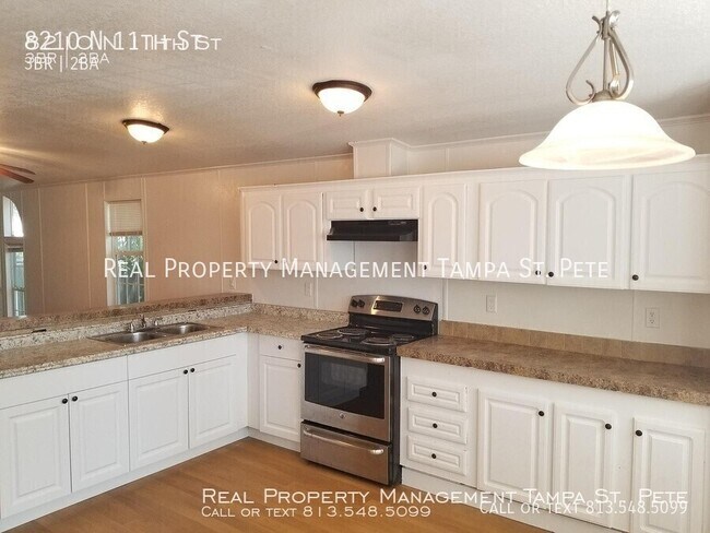 Foto del edificio - 8210 N 11th St