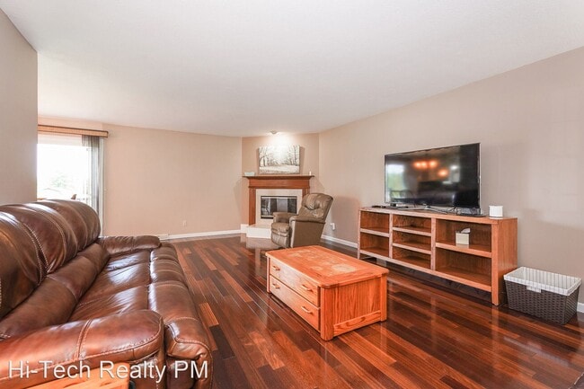 Building Photo - 4 br, 2.5 bath House - 38096 Sugar Ridge