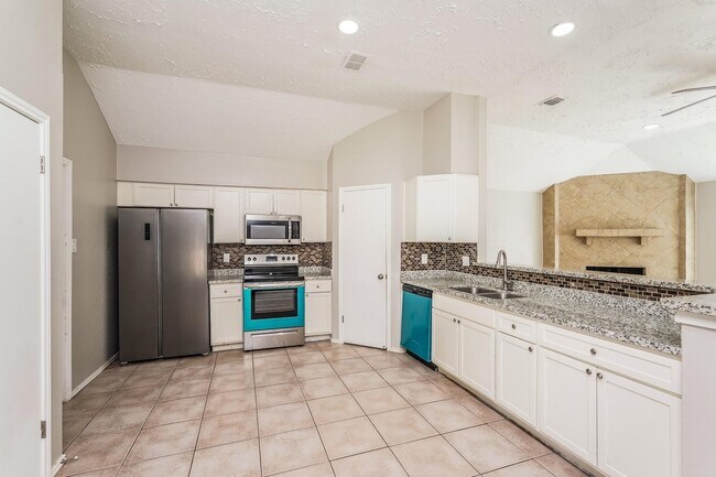 Foto del edificio - 7038 Villa Del Sol Dr